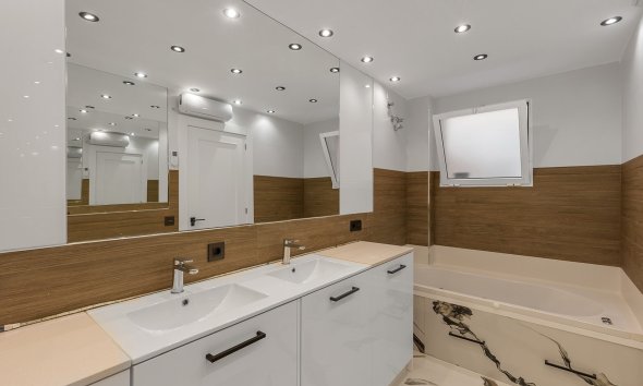 Reventa - Apartamento - Los Montesinos