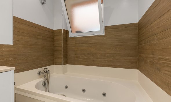 Reventa - Apartamento - Los Montesinos