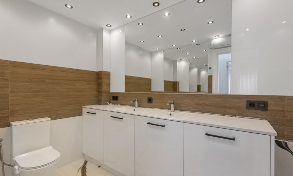 Reventa - Apartamento - Los Montesinos