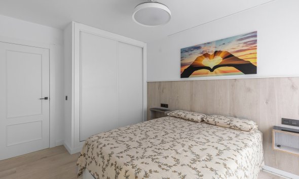 Reventa - Apartamento - Los Montesinos