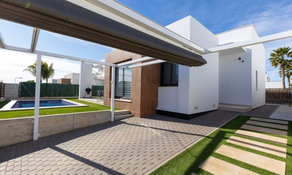 Resale - Villa - Orihuela Costa - Vistabella Golf