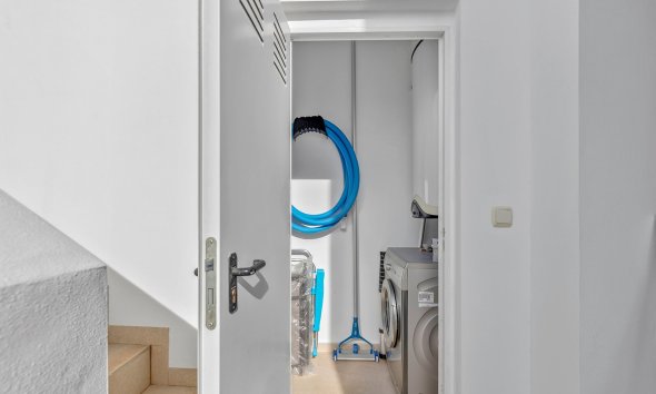 Resale - Villa - Orihuela Costa - Vistabella Golf