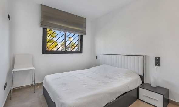 Resale - Apartment - Punta Prima