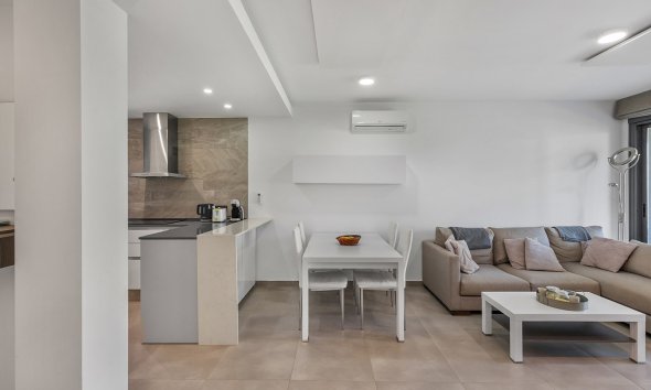 Resale - Apartment - Punta Prima