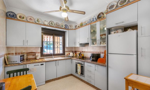 Rynek Wtórny - Willa - Bigastro