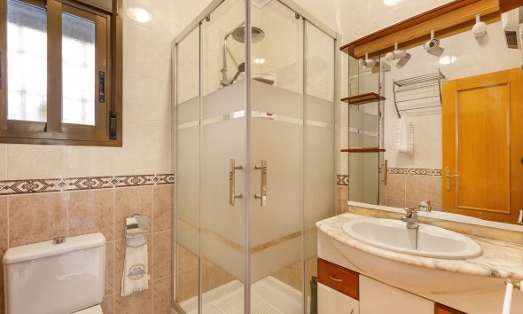 Rynek Wtórny - Willa - Bigastro