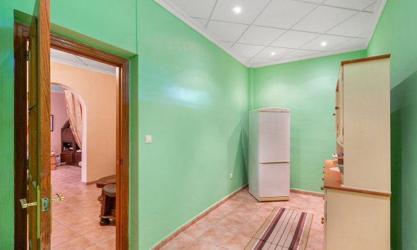 Rynek Wtórny - Willa - Bigastro