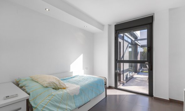 Resale - Villa - Algorfa - La Finca Golf