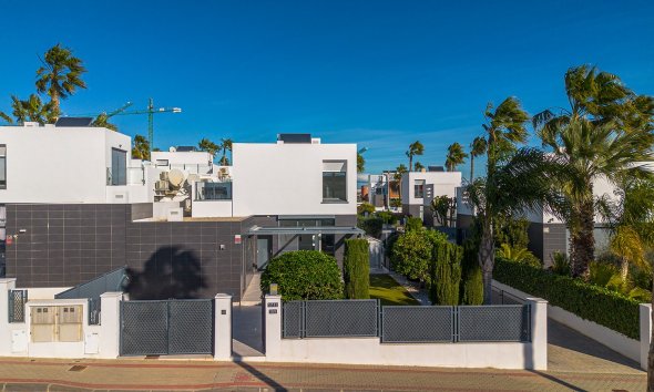 Resale - Villa - Algorfa - La Finca Golf