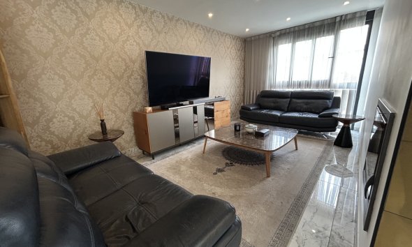 Resale - Villa - Torrevieja - Los Balcones