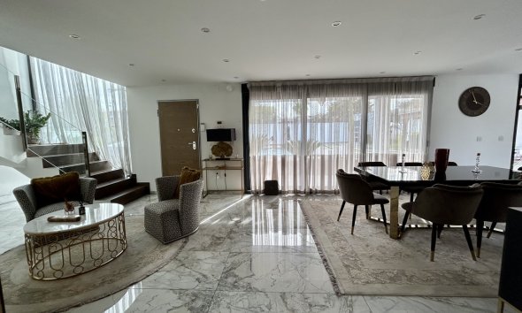 Resale - Villa - Torrevieja - Los Balcones