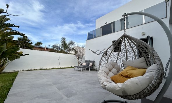 Resale - Villa - Torrevieja - Los Balcones