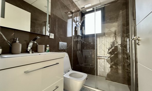 Resale - Villa - Torrevieja - Los Balcones