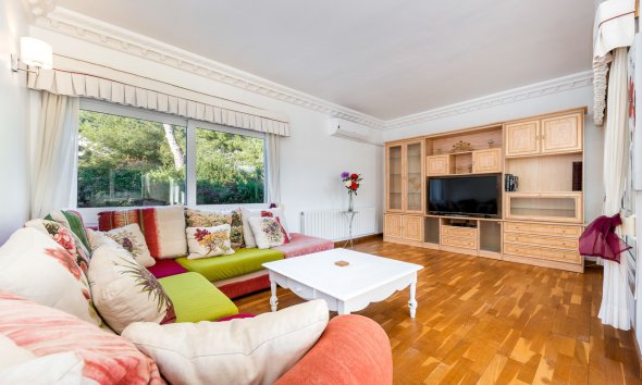 Resale - Villa - Orihuela Costa - Dehesa De Campoamor