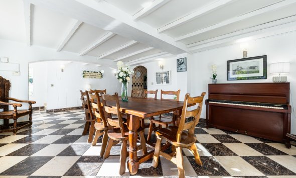 Resale - Villa - Orihuela Costa - Dehesa De Campoamor