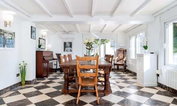 Resale - Villa - Orihuela Costa - Dehesa De Campoamor