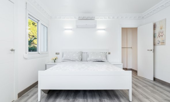 Resale - Villa - Orihuela Costa - Dehesa De Campoamor