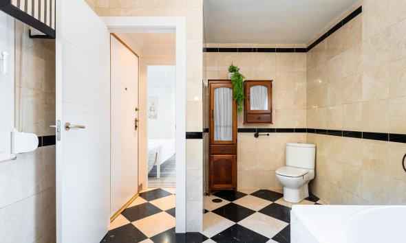 Resale - Villa - Orihuela Costa - Dehesa De Campoamor