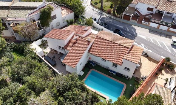 Resale - Villa - Orihuela Costa - Dehesa De Campoamor