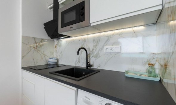 Resale - Apartment - Torrevieja - Cabo cervera