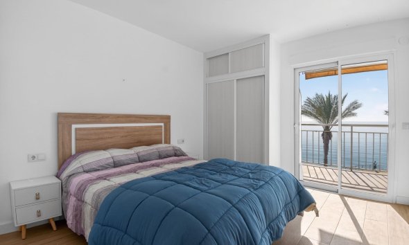Resale - Apartment - Torrevieja - Playa del cura
