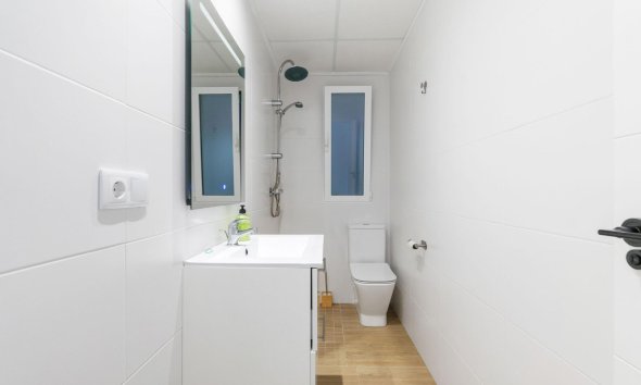 Resale - Apartment - Torrevieja - Playa del cura