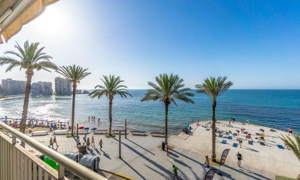 Resale - Apartment - Torrevieja - Playa del cura