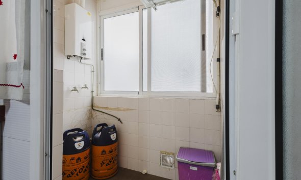 Resale - Apartment - Torrevieja - Playa del Acequión