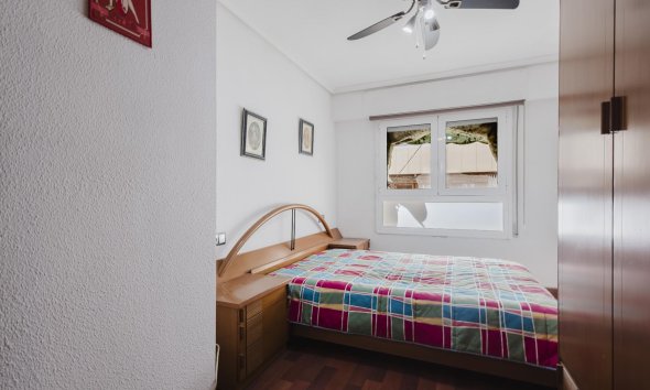 Resale - Apartment - Torrevieja - Playa del Acequión