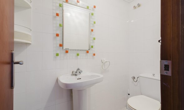 Resale - Apartment - Torrevieja - Playa del Acequión