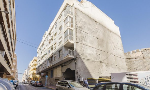 Resale - Apartment - Torrevieja - Playa del Acequión