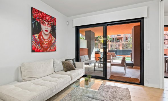 Resale - Apartment - Orihuela Costa - Villamartín