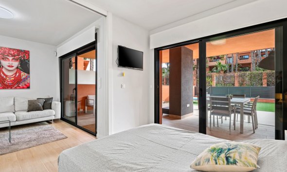 Resale - Apartment - Orihuela Costa - Villamartín