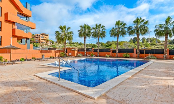 Resale - Apartment - Orihuela Costa - Villamartín