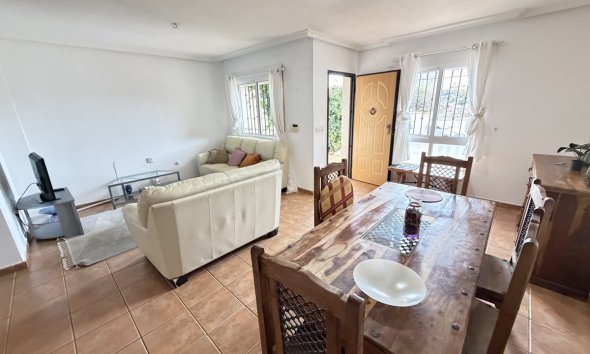 Resale - Bungalow - Orihuela Costa - Cabo Roig