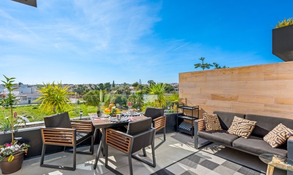 Resale - Apartment - Orihuela Costa - Villamartin