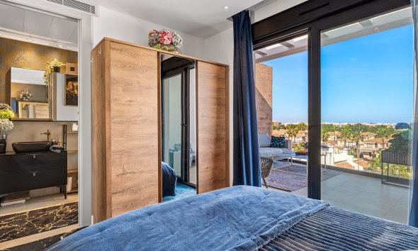 Resale - Apartment - Orihuela Costa - Villamartin