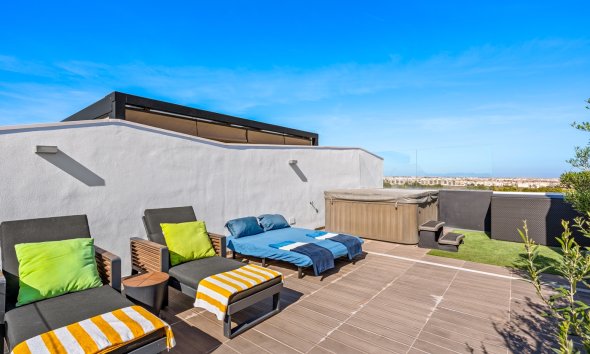 Resale - Apartment - Orihuela Costa - Villamartin