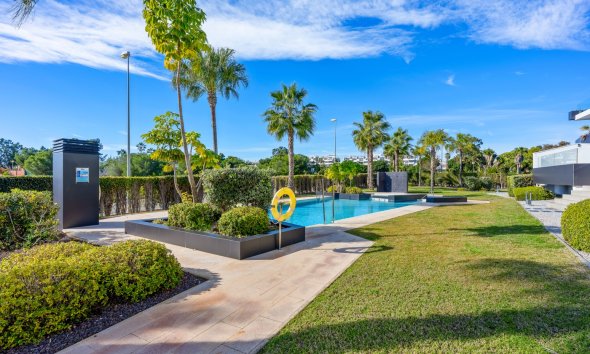 Resale - Apartment - Orihuela Costa - Villamartin