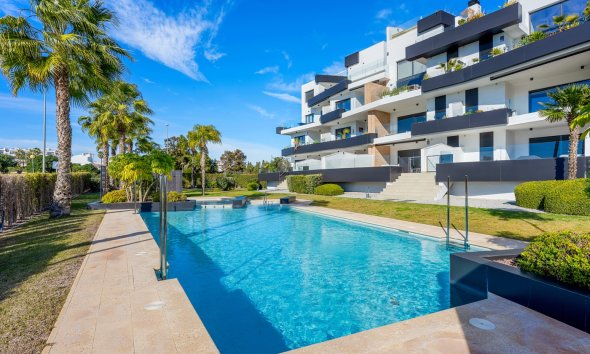 Resale - Apartment - Orihuela Costa - Villamartin