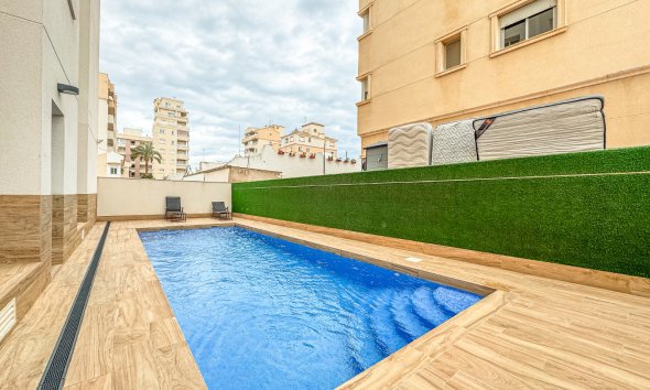 Resale - Apartment - Torrevieja - Nueva Torrevieja