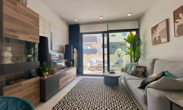 Resale - Apartment - Orihuela Costa - Playa Flamenca