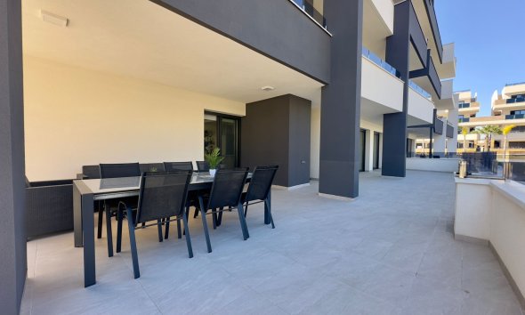 Resale - Apartment - Orihuela Costa - Playa Flamenca