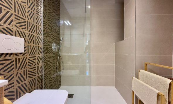 Resale - Apartment - Orihuela Costa - Playa Flamenca