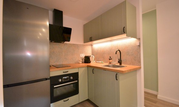 Resale - Apartment - Torrevieja - Playa Acequion