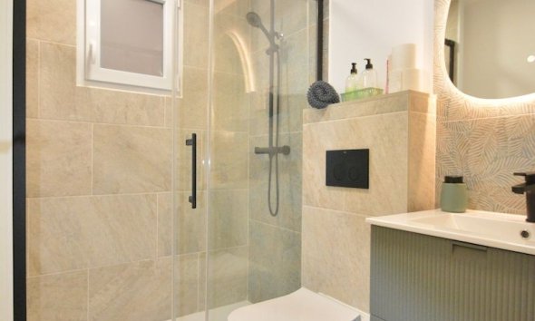 Resale - Apartment - Torrevieja - Playa Acequion