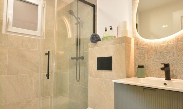 Resale - Apartment - Torrevieja - Playa Acequion