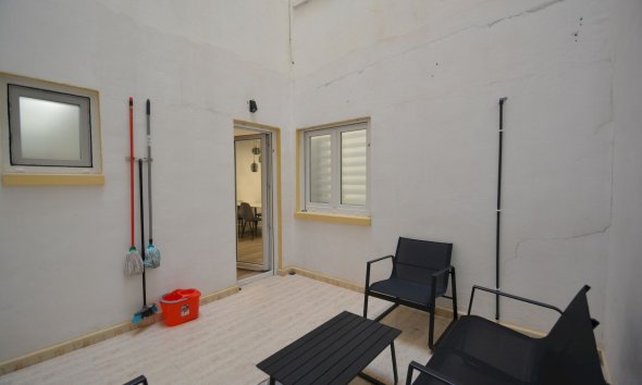 Resale - Apartment - Torrevieja - Playa Acequion