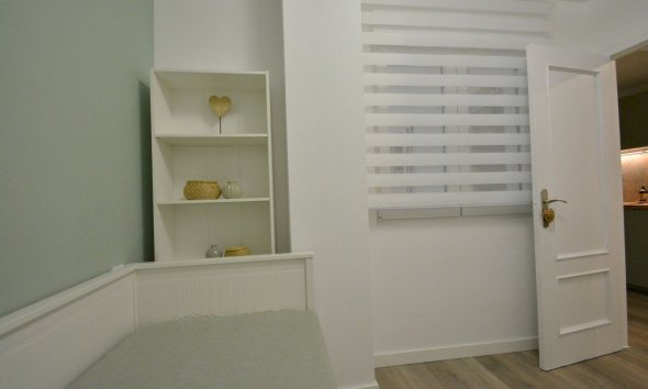 Resale - Apartment - Torrevieja - Playa Acequion