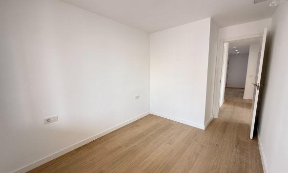 Resale - Apartment - Torrevieja - Playa de los Naufragos